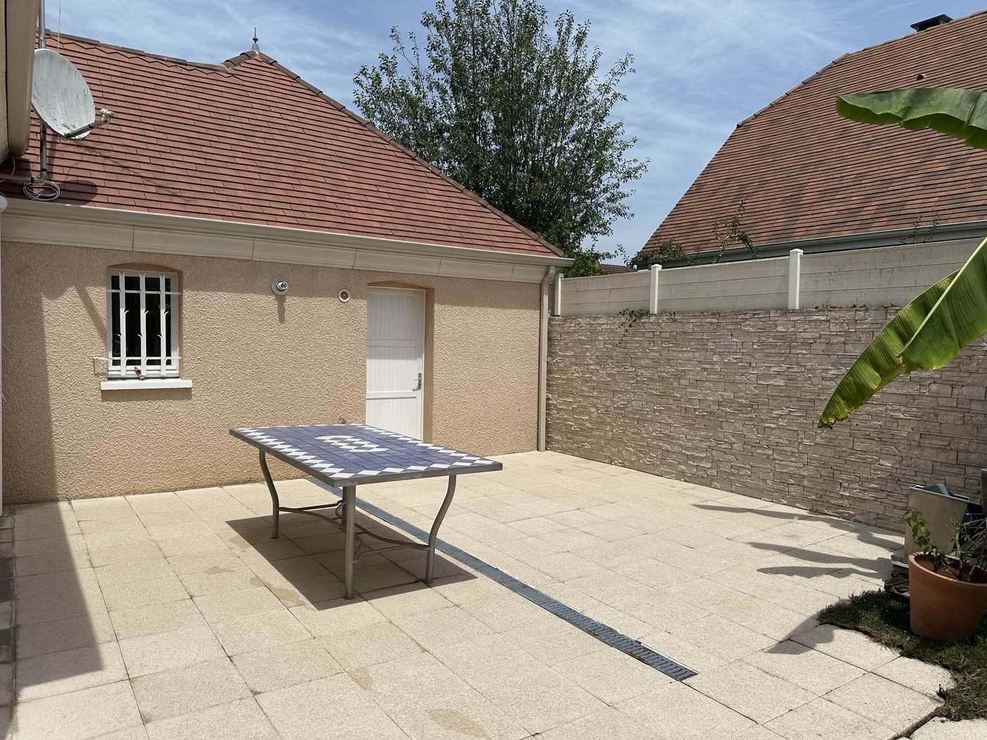 Terrasse à Lons après nettoyage haute pression
